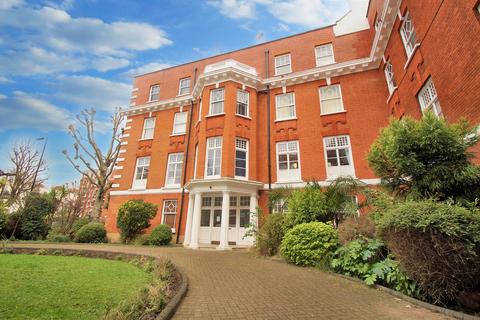 3 bedroom flat for sale, Elgin Avenue, London W9