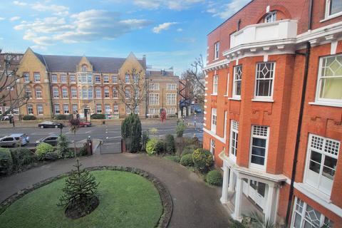 3 bedroom flat for sale, Elgin Avenue, London W9