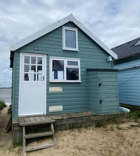 1 bedroom property for sale, Mudeford Sand Spit, Hut 142