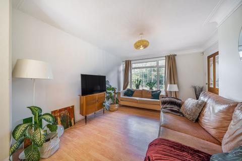 6 Barn Crescent, Purley, CR8 1HX