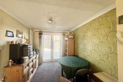 3 bedroom terraced house for sale, RUNSWICK ROAD, GRIMSBY