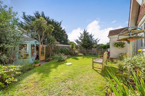 3 bedroom detached house for sale, Walmer Seafront