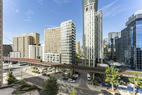 2 bedroom apartment to rent, Limeharbour, London, E14
