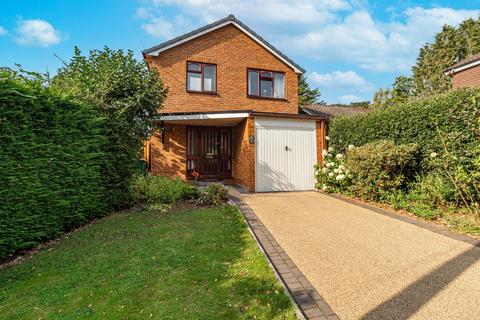 3 bedroom detached house for sale, Blenheim Crescent, Bromsgrove. B60