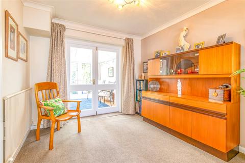 4 bedroom terraced house for sale, Eastern Avenue, Swindon SN3