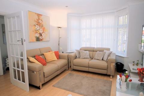 36 Farm Road, Edgware, HA8 9LT