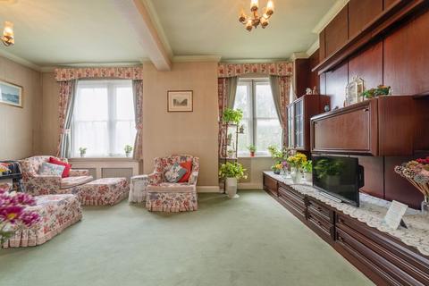 3 bedroom apartment for sale, Ashworth Mansions, W9