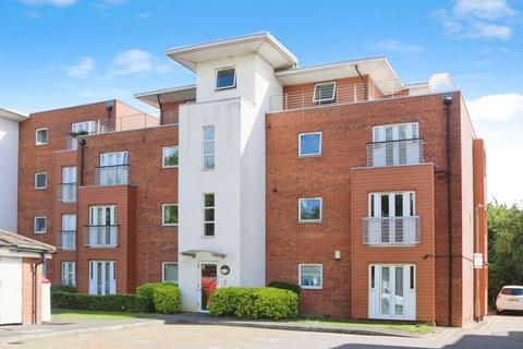 2 bedroom flat for sale, Hawkes Close, Langley