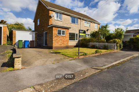 3 bedroom semi-detached house to rent, Goodmanham Way, Cottingham, HU16