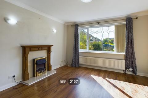 3 bedroom semi-detached house to rent, Goodmanham Way, Cottingham, HU16