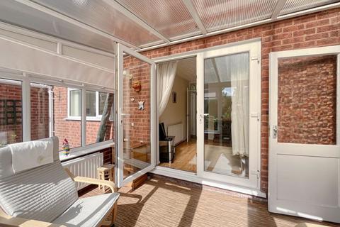 5 Chase Vale, Burntwood, WS7 3GD