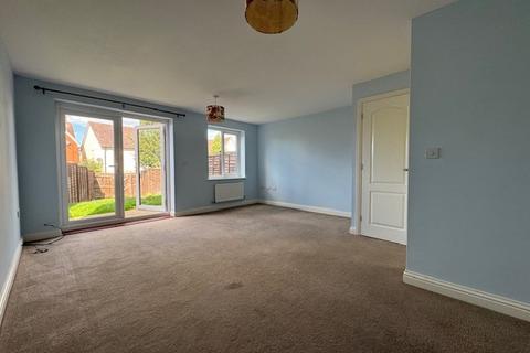 3 bedroom terraced house to rent, Gilbert Road, Stanton