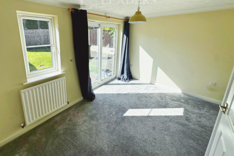 2 bedroom semi-detached house to rent, Portland Street, Barnsley