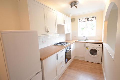 1 bedroom end of terrace house to rent, Mill Corner, Fleet