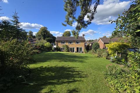 4 bedroom detached house for sale, Maudlyn Park, Bramber, Steyning