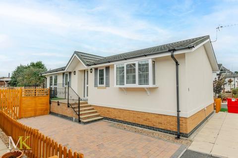 2 bedroom park home for sale, Beaulieu Avenue, Christchurch BH23