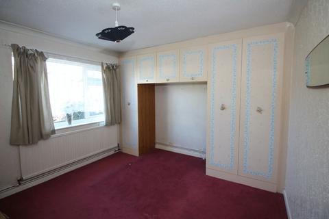 103 Ashurst Road, Tadworth, KT20 5EY