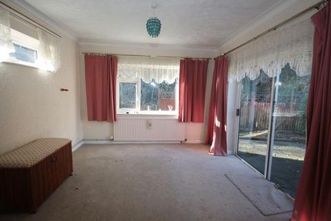 103 Ashurst Road, Tadworth, KT20 5EY