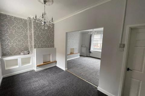 2 bedroom terraced house to rent, Thomas Street, Shildon