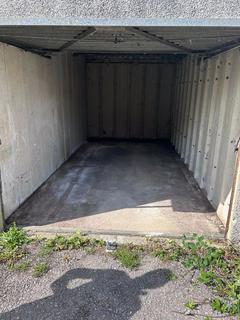 Garage to rent, St. Georges Walk, Chichester