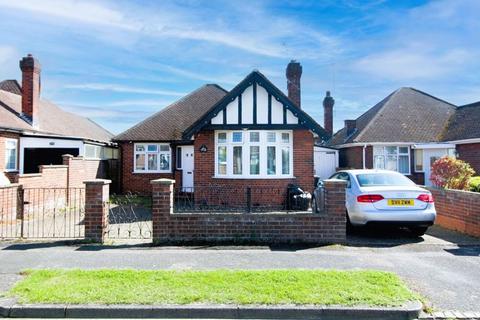 3 bedroom bungalow for sale, Welbury Avenue, Luton