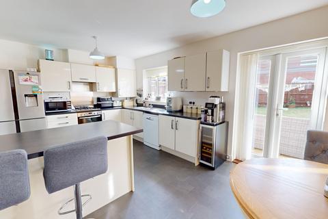 4 bedroom detached house for sale, Herdwick Close, Bridgefield, Ashford