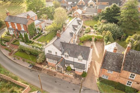 5 bedroom detached house for sale, Leicester LE8