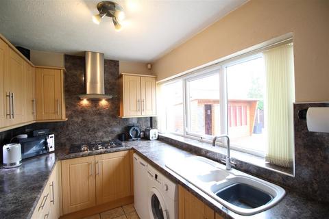 3 bedroom semi-detached house for sale, Cedar Drive, Bradford BD12