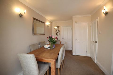 1 Cedar Drive, Wyke, Bradford, BD12 9HL