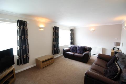 1 Cedar Drive, Wyke, Bradford, BD12 9HL