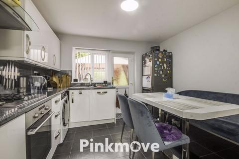 3 bedroom end of terrace house for sale, Constable Drive, Newport - REF# 00025394