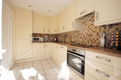 3 bedroom end of terrace house for sale, Bryson Close, Lee-On-The-Solent, PO13