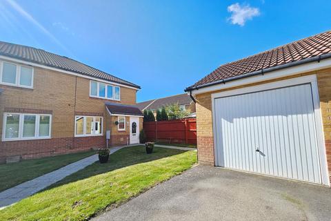 3 bedroom end of terrace house for sale, Bryson Close, Lee-On-The-Solent, PO13