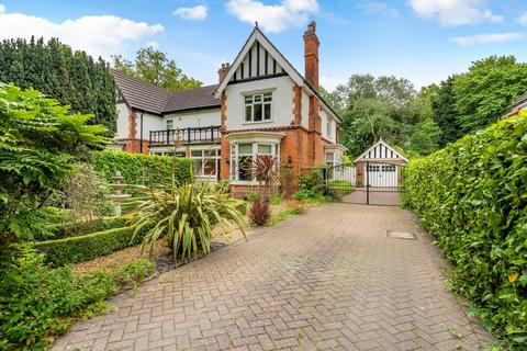 5 bedroom semi-detached house for sale, Fords Avenue, Healing DN41