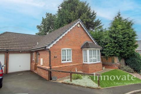 2 bedroom bungalow for sale, Bell End, Rowley Regis B65