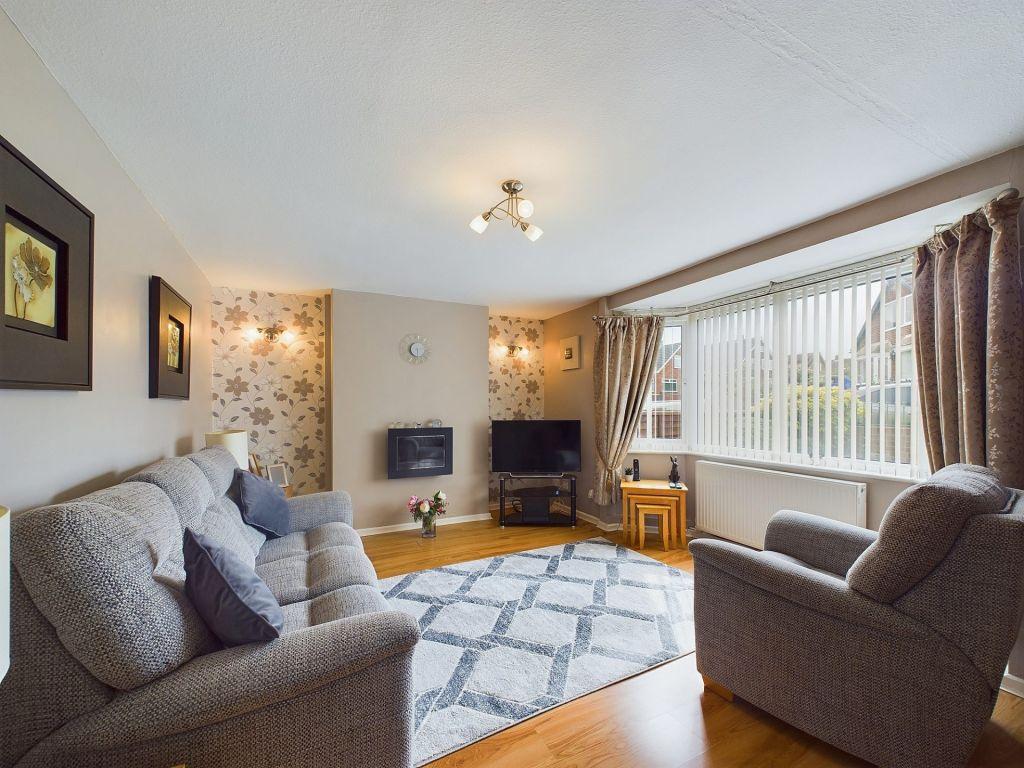 22 Meadowfields, Whitby 2 bed semidetached house for sale £250,000