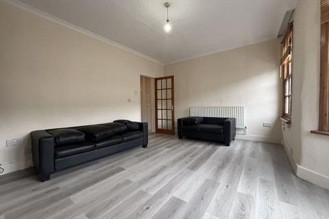 1 bedroom flat to rent, Claude Rd, Leyton, E10