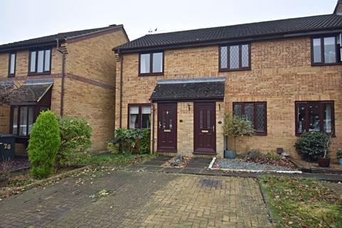 2 bedroom terraced house to rent, Meadowland, Basingstoke RG24