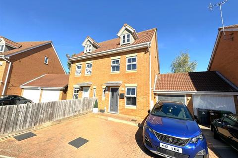42 Buttercup Close, Corby, NN18 8LB