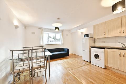 1 bedroom apartment to rent, Ambassador Square, London E14