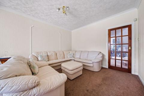 99 Bradstock Road, Epsom, KT17 2LF