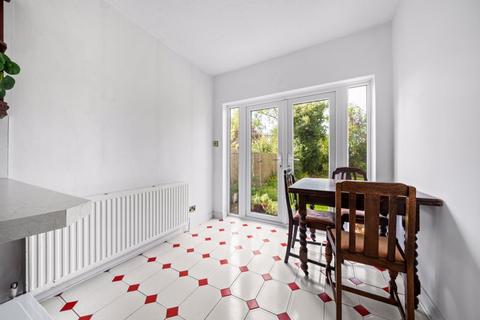 99 Bradstock Road, Epsom, KT17 2LF