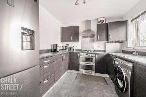18 Juliette Mews, Romford, RM1 2BF