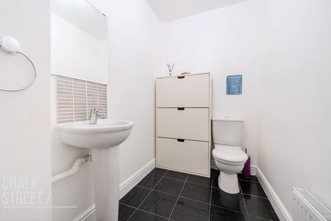 18 Juliette Mews, Romford, RM1 2BF