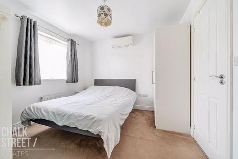18 Juliette Mews, Romford, RM1 2BF