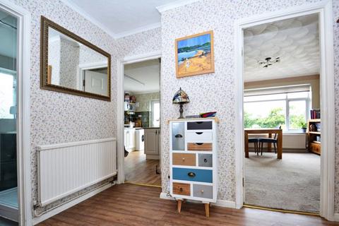 3 bedroom detached bungalow for sale, Cliff Gardens, Minster