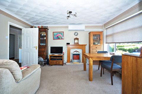 3 bedroom detached bungalow for sale, Cliff Gardens, Minster