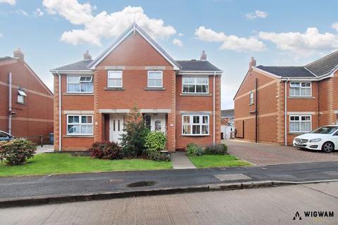 3 bedroom semi-detached house for sale, Forester Way, Hull, HU4