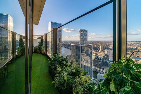 2 bedroom penthouse for sale, Wardian London, Canary Wharf E14