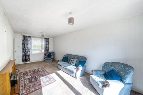 2 bedroom semi-detached house for sale, Raynel Mount, Leeds, West Yorkshire, LS16